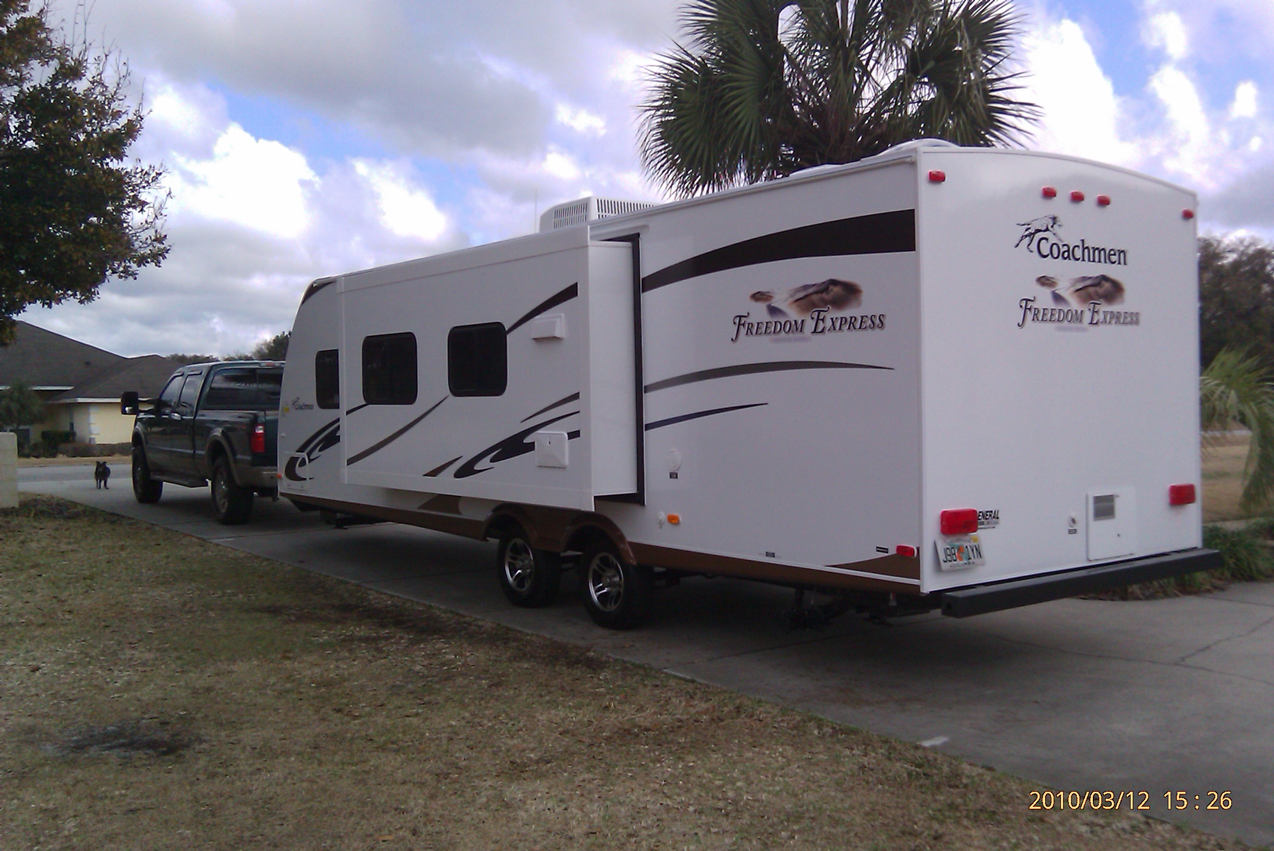 Coachmen Freedom Express