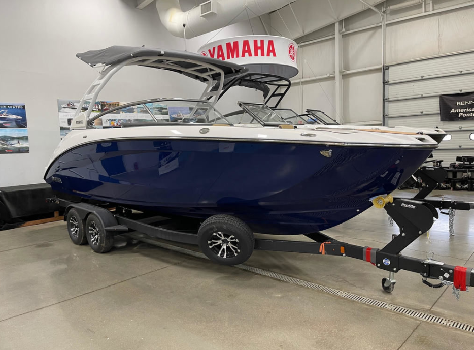 New 2022 Yamaha 252SD